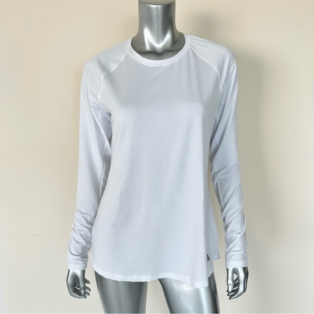 NEW!! Adidas golf women long sleeve Tshirt size L